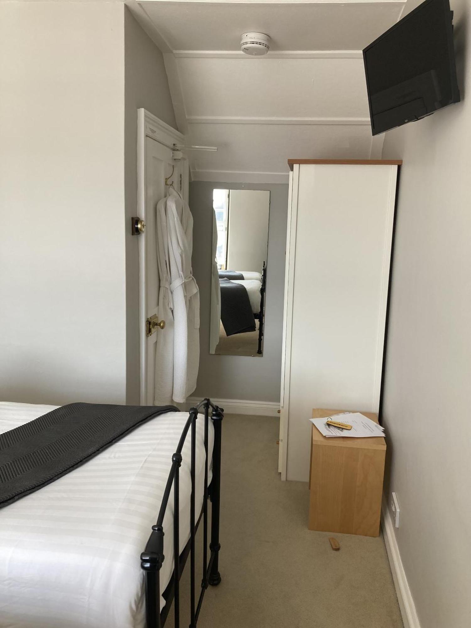 Old Temperance House Bed and Breakfast Saint Keverne Δωμάτιο φωτογραφία
