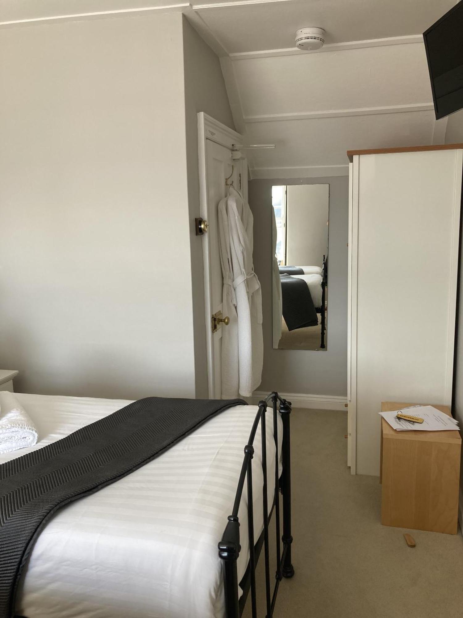 Old Temperance House Bed and Breakfast Saint Keverne Δωμάτιο φωτογραφία