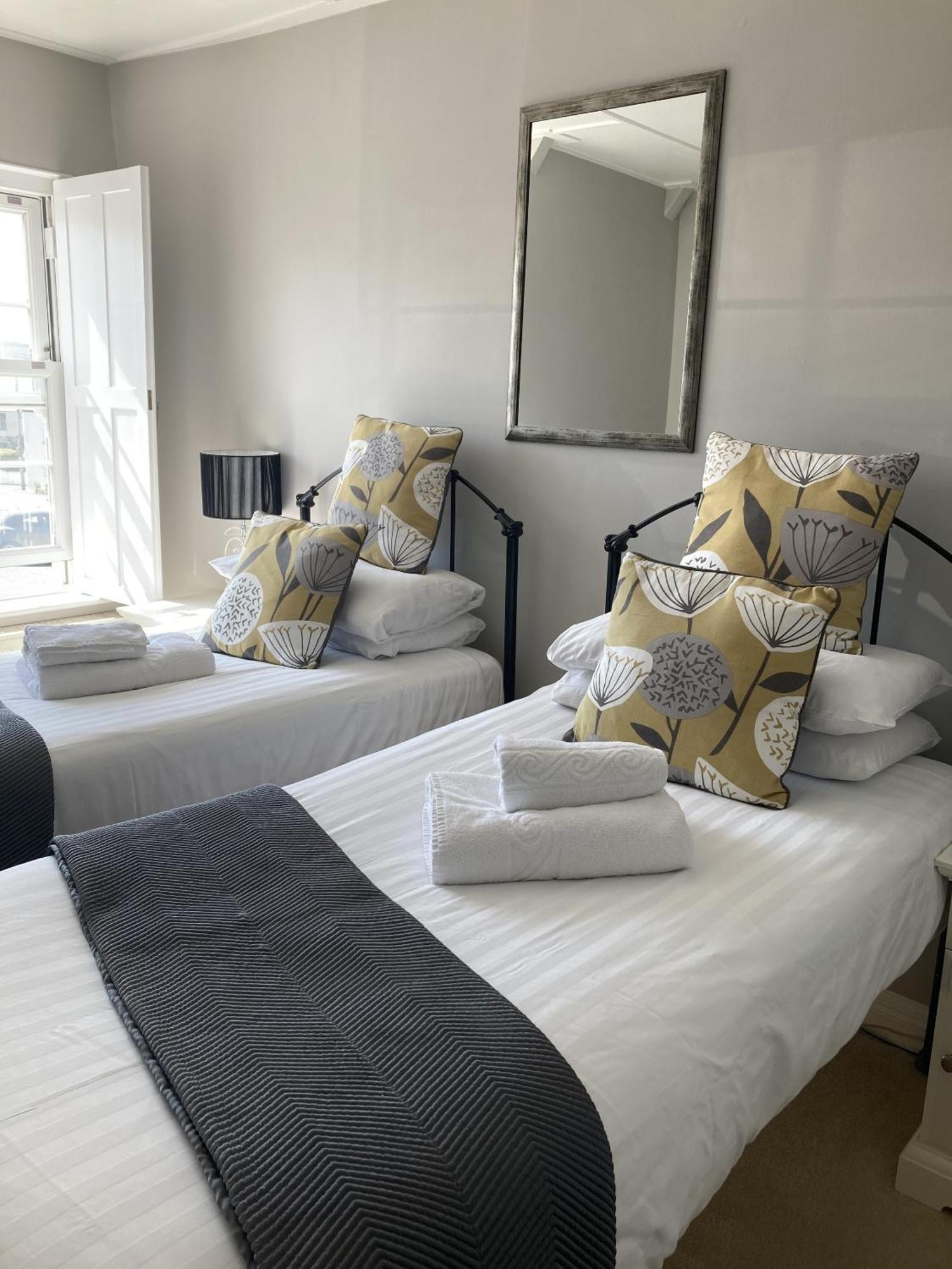 Old Temperance House Bed and Breakfast Saint Keverne Δωμάτιο φωτογραφία